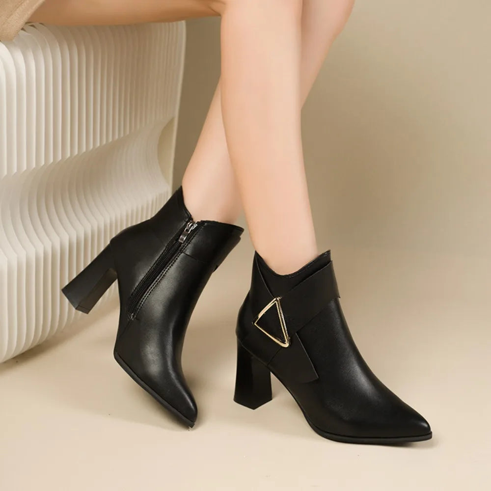 Women's Soft Leather Black Ankle Boots Corvine