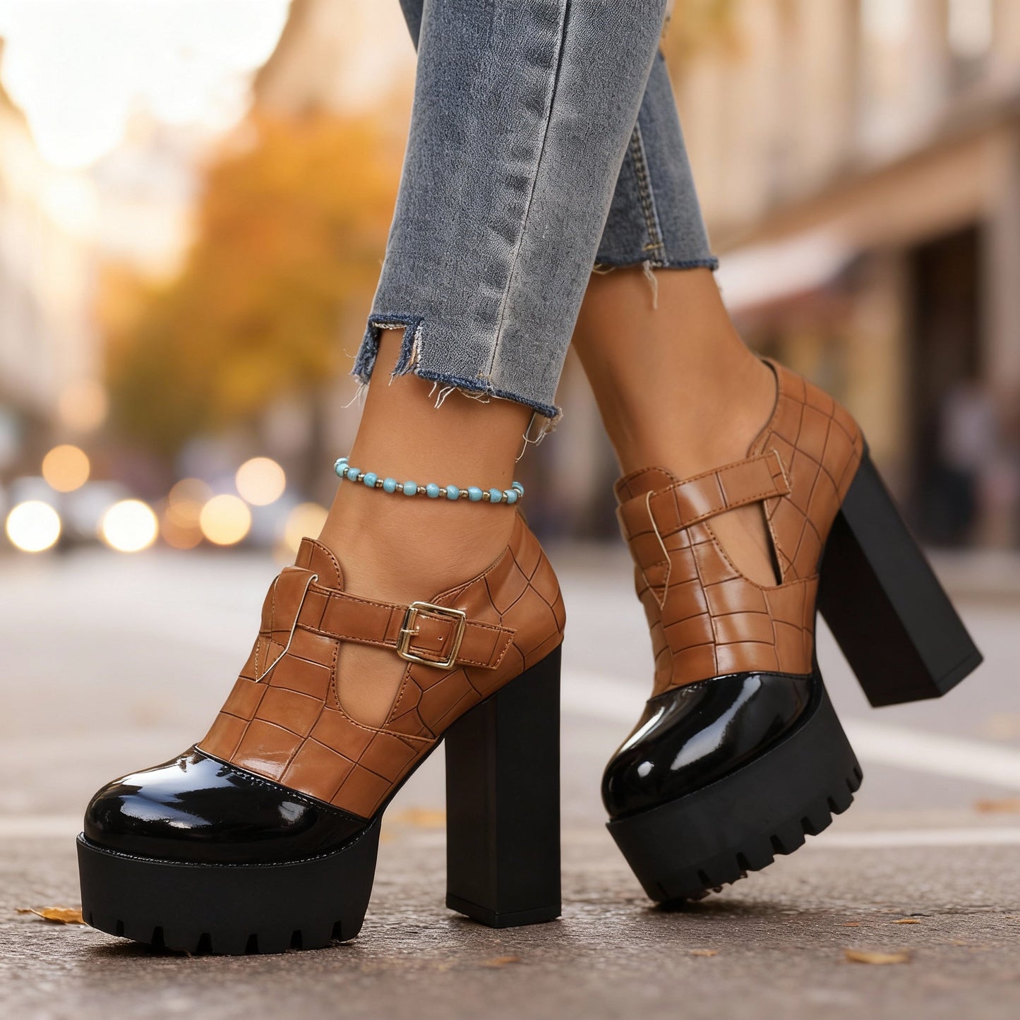 Women's Black Croc-Embossed Leather Block Heels Corvine