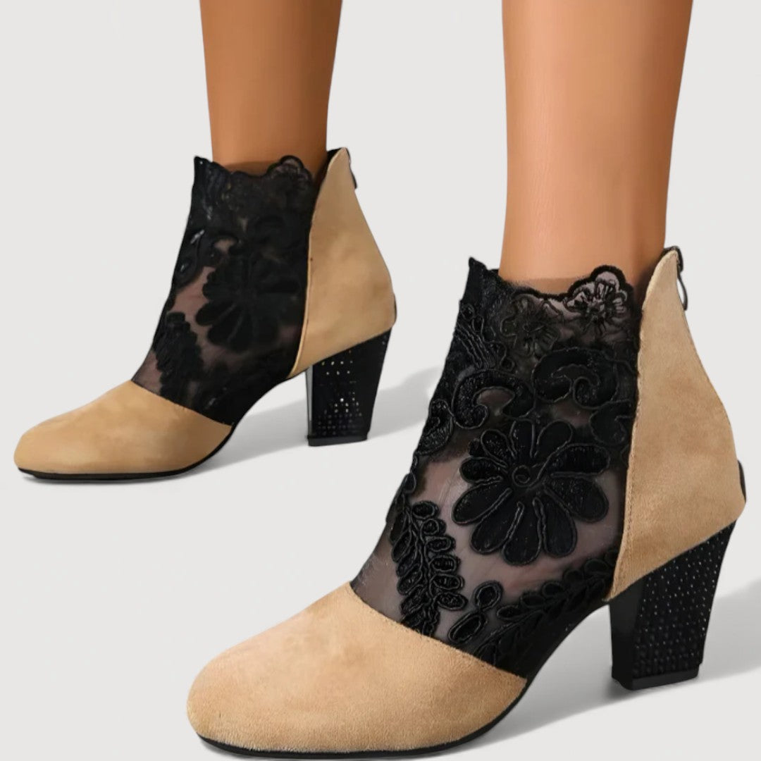 Women's Black Lace Detailed Block Heel Heels Corvine