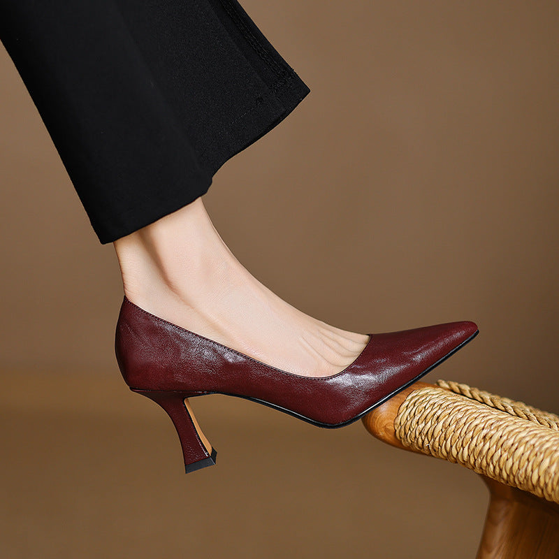 Women's Black Lambskin Pointed-Toe Pumps Corvine