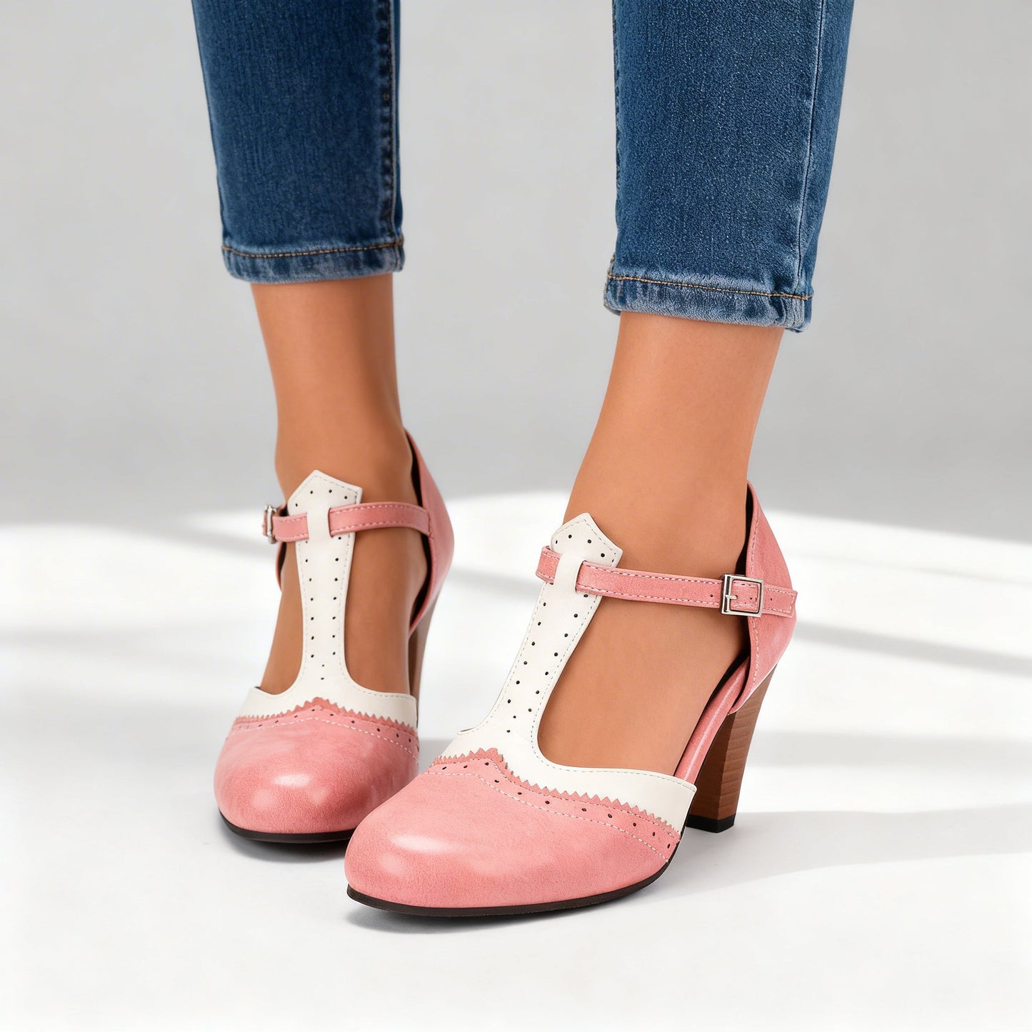 Women's Brogue Leather Pumps Corvine