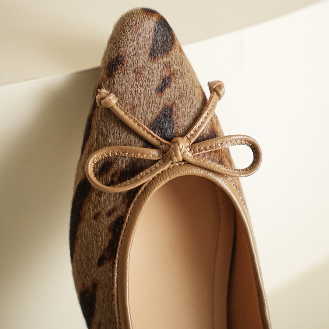 Women's Cow Print Faux Fur Flats Corvine