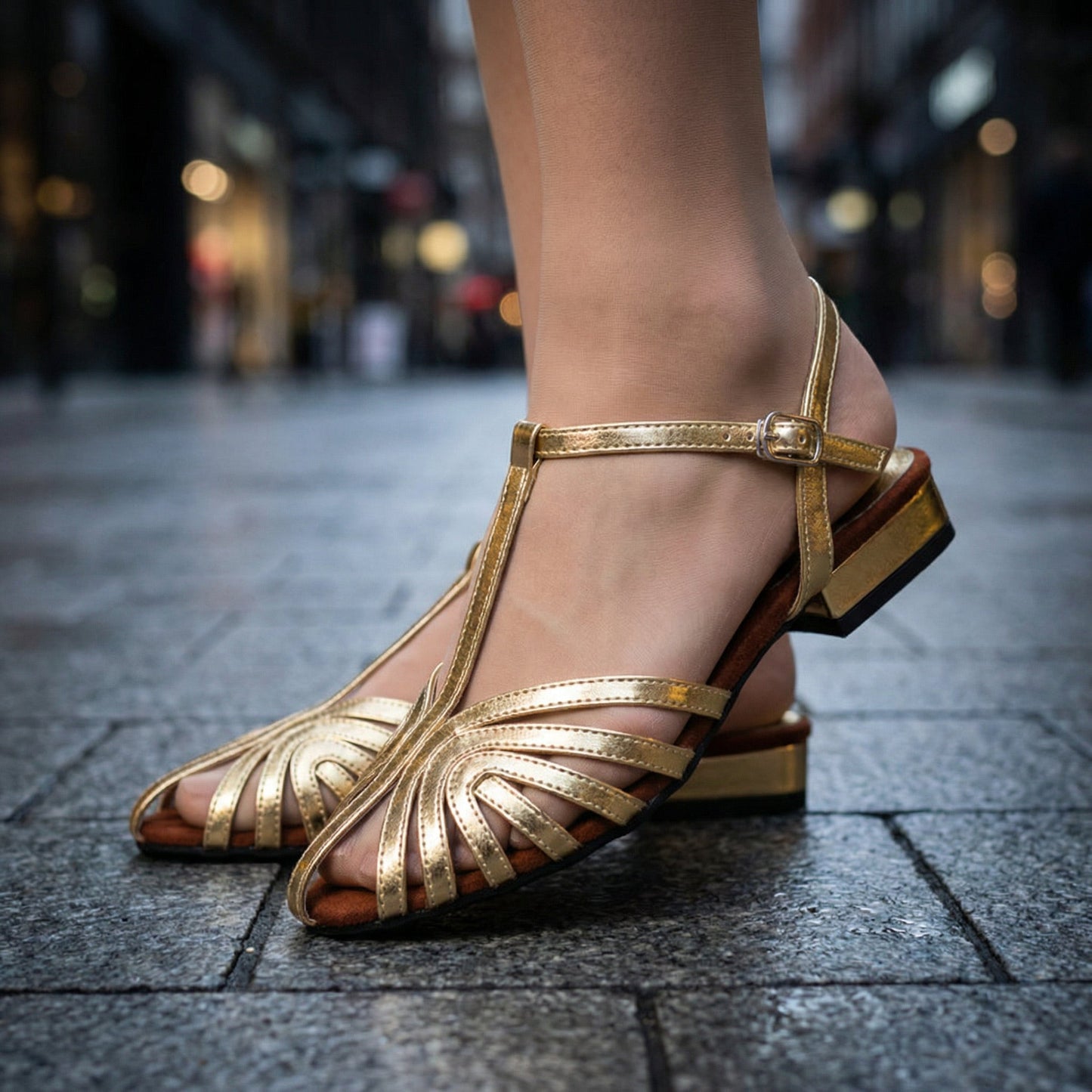 Women's Genuine Leather Low Heel Sandals Corvine
