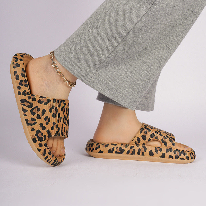 Women's Lightweight Thick Mid-Sole Slippers Corvine