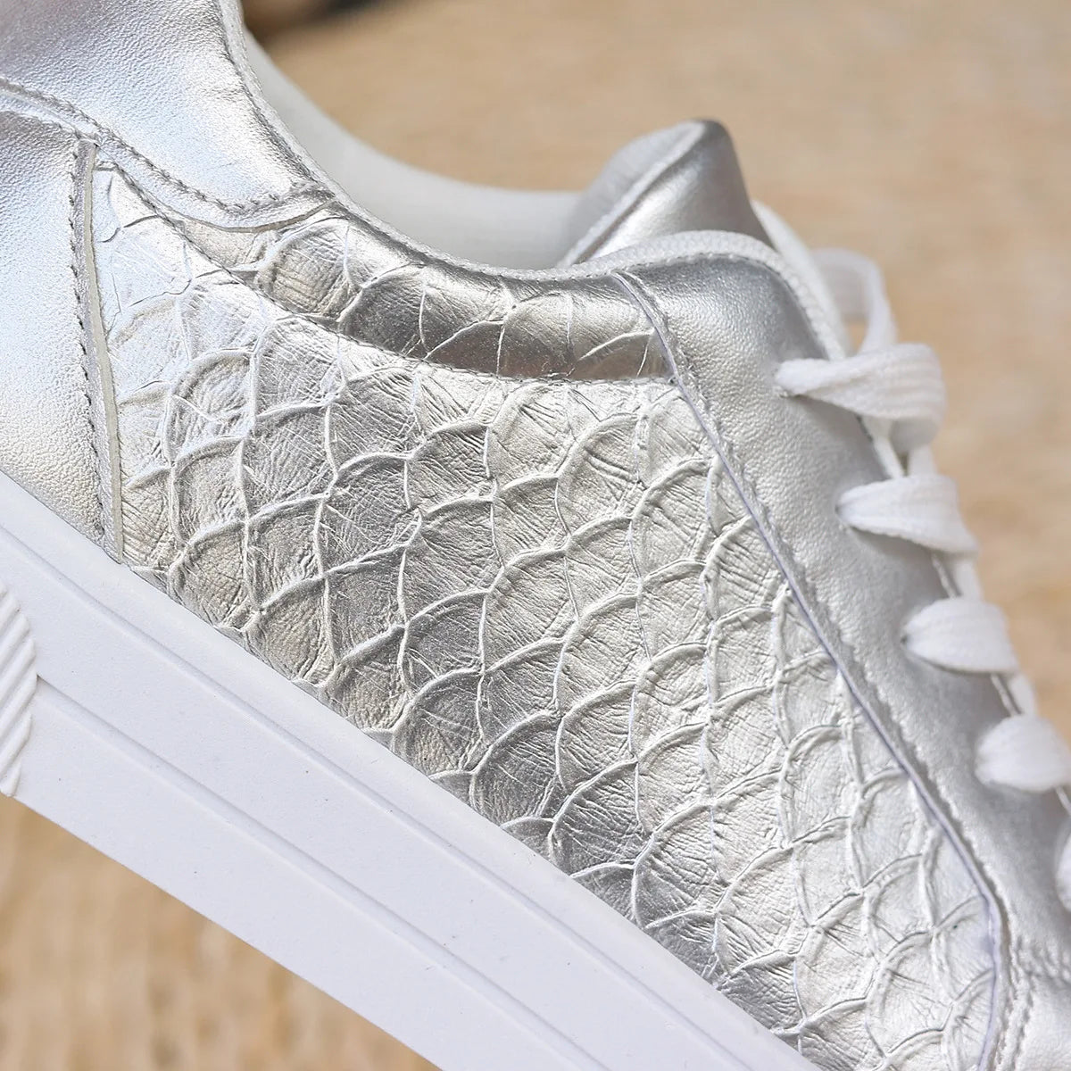 Women's Metallic Finish Casual Trainers Corvine