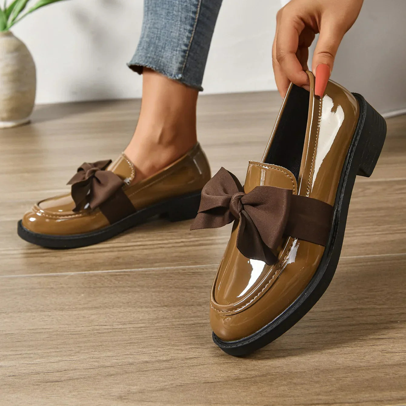 Women's Non-Slip Fabric Slip-On Shoes Corvine