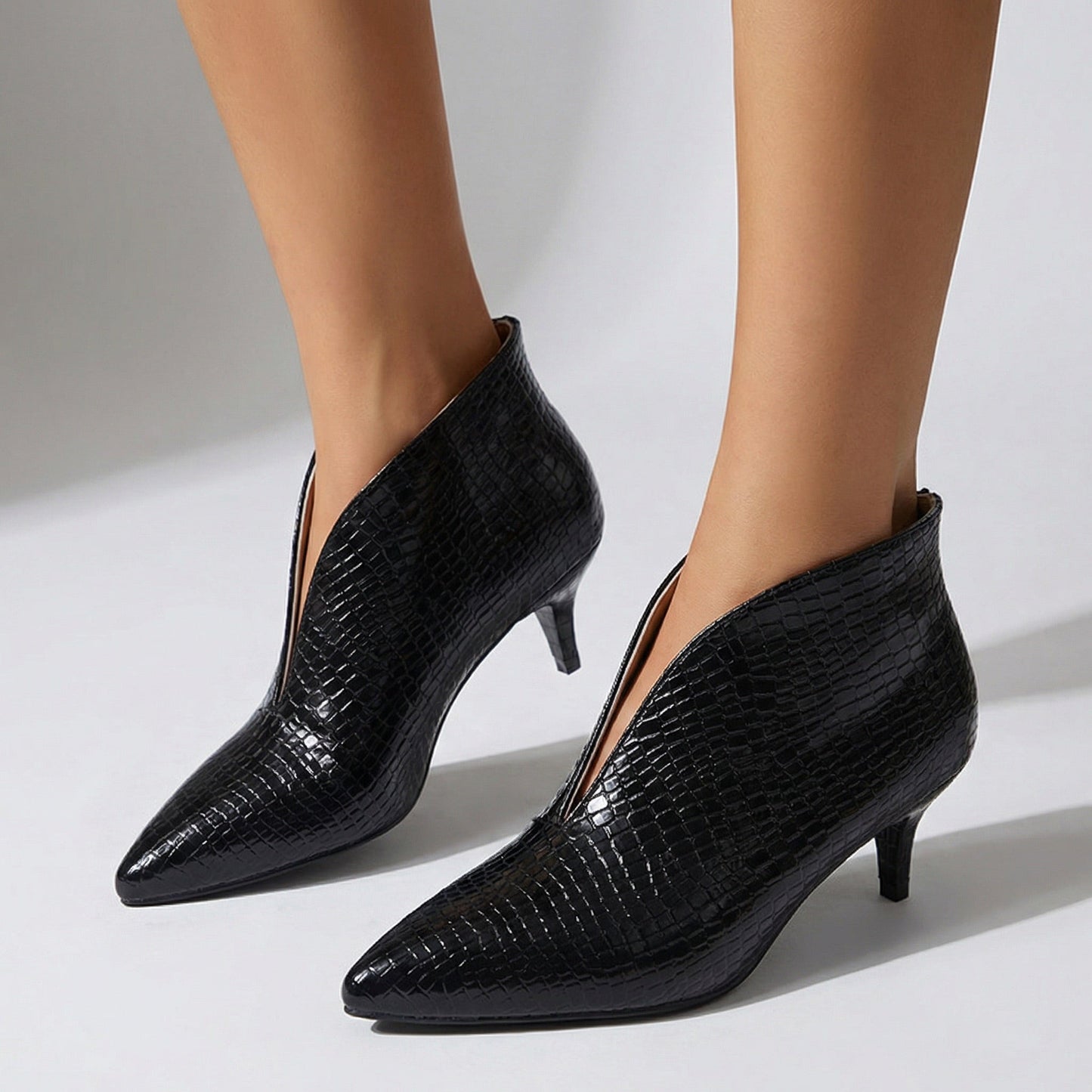 Women's Premium Leather Black Heels Corvine