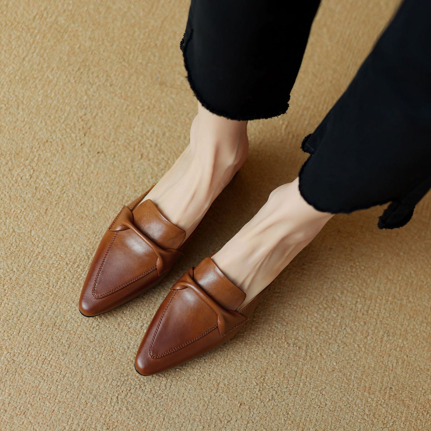 Women's Premium Leather Pointed Mules Shoes Corvine