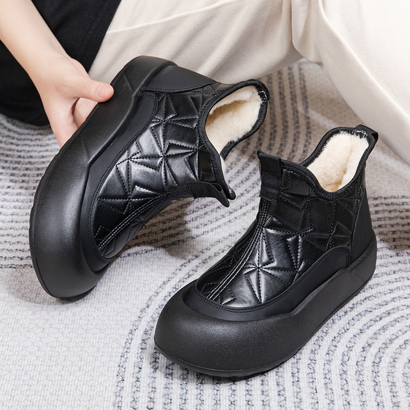 Women's Quilted Plush Lined Slip-On Boots Corvine