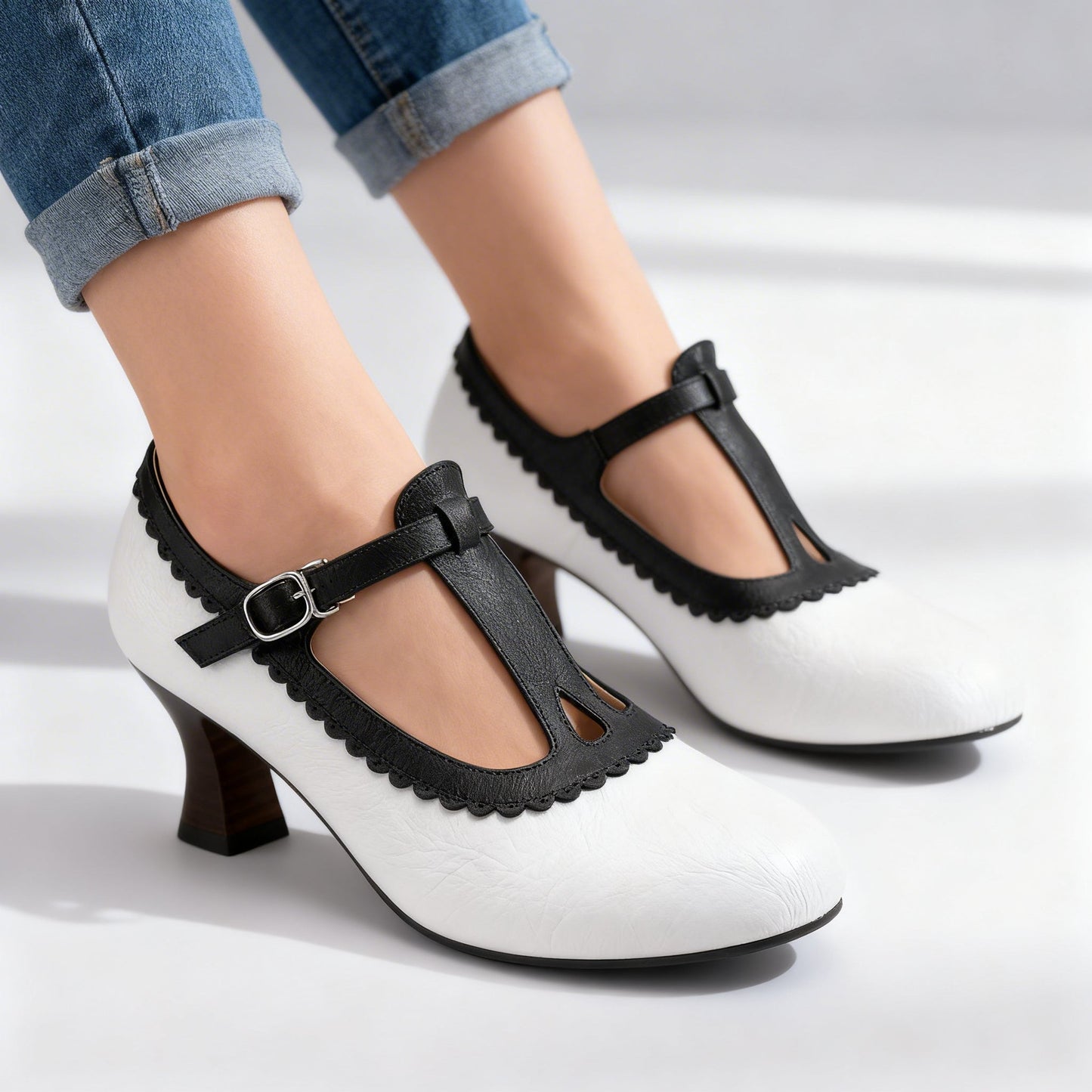 Women's Scalloped T-Strap Loafers Corvine