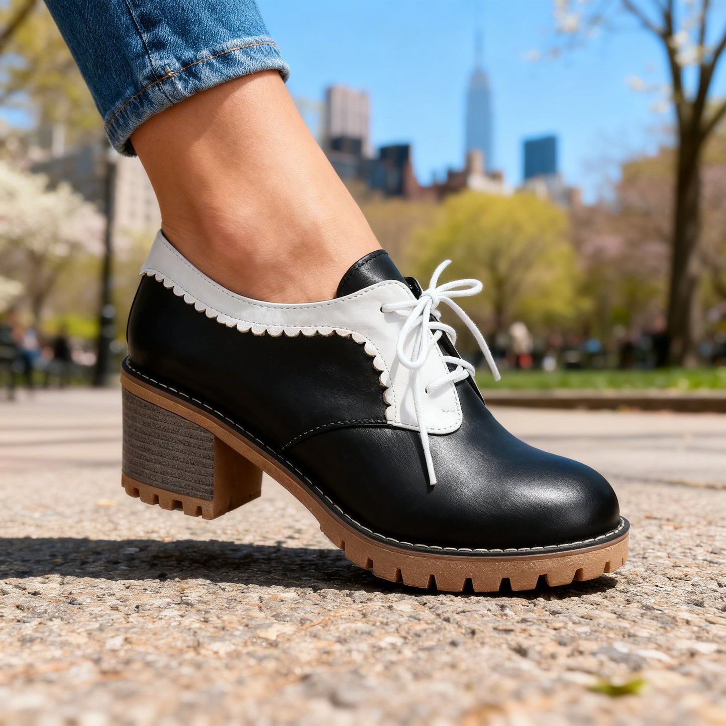 Women's Smooth Leather Lace-Up Derbies Corvine