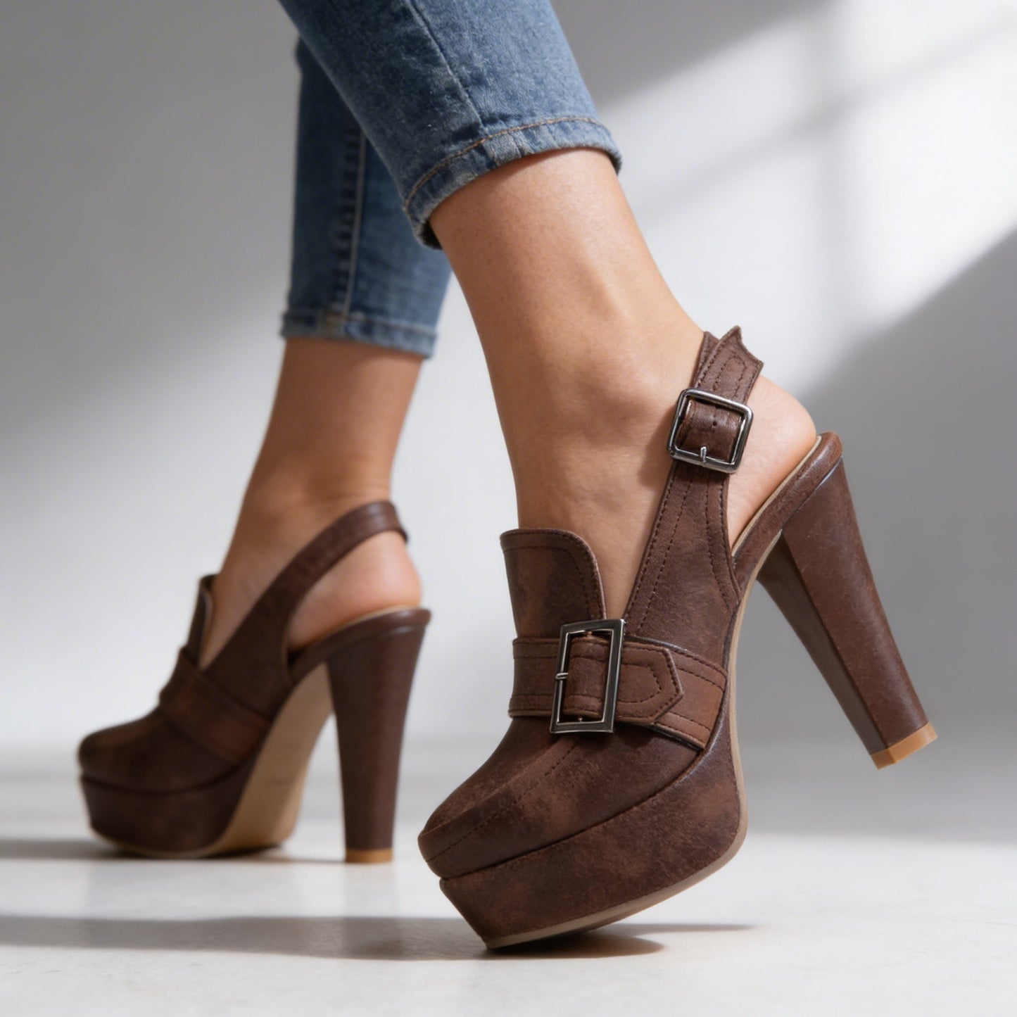 Women's Smooth Upper Slingback Heels Corvine