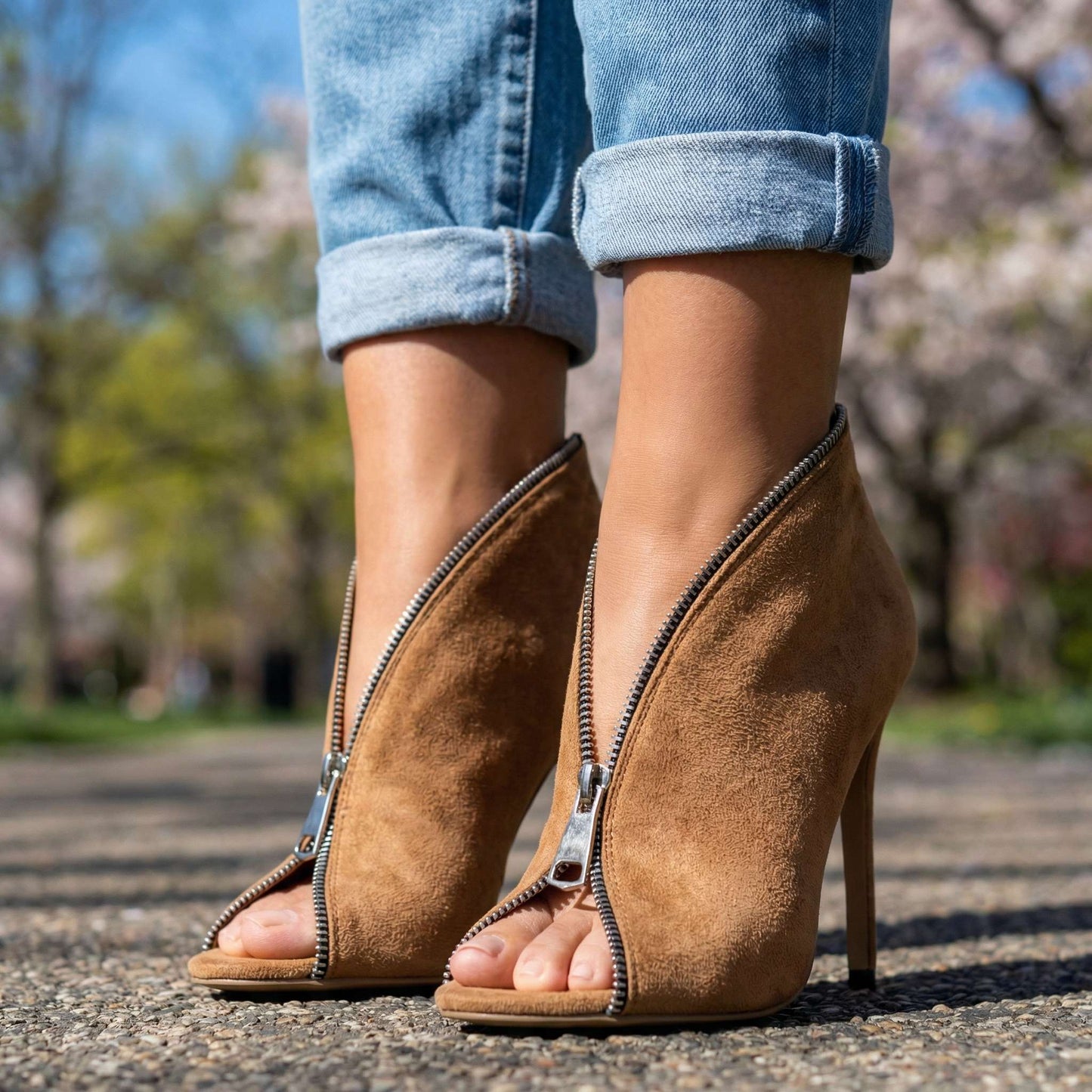 Women's Suede Zipper Black Heels Corvine