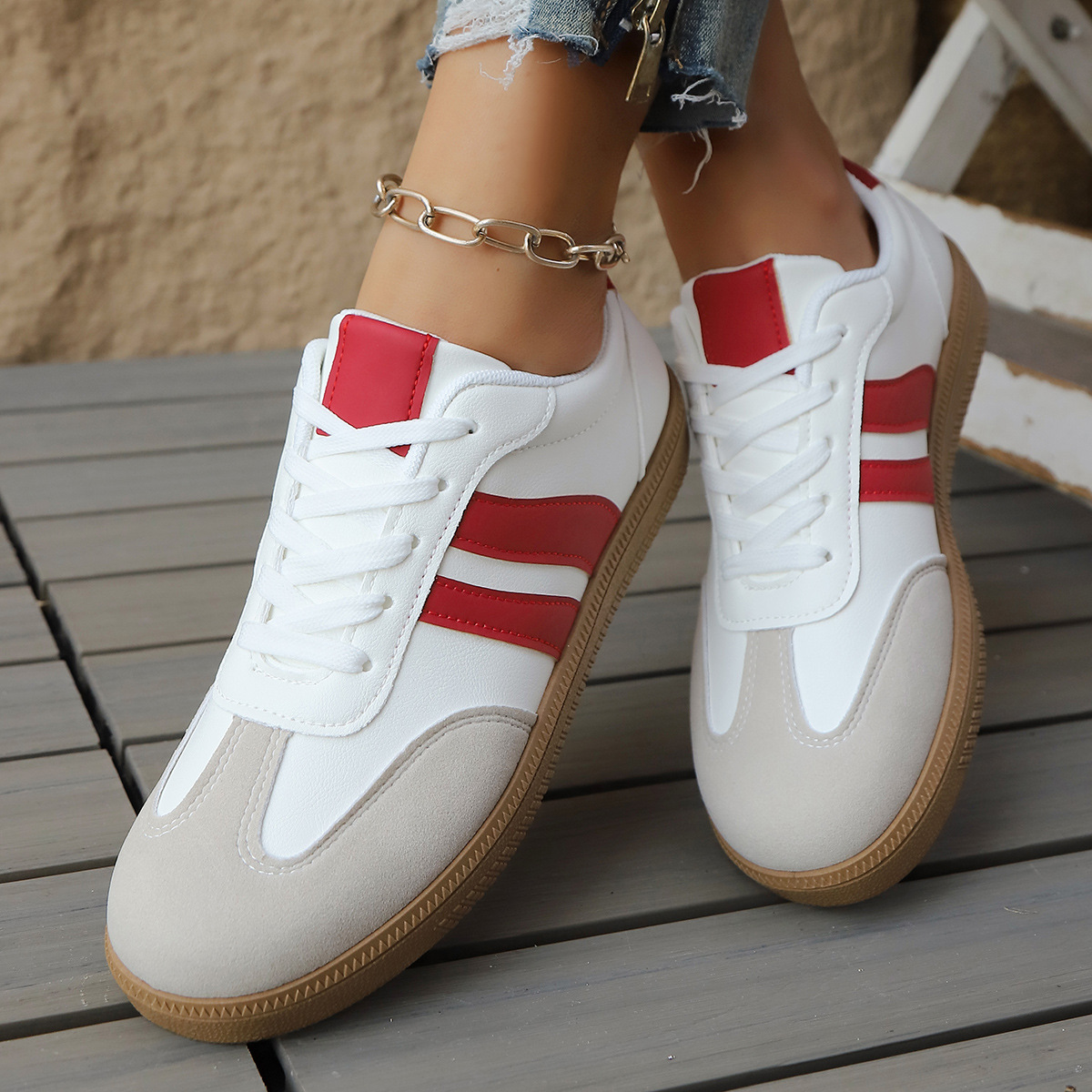 Women's White Leather Suede Retro Trainers Corvine