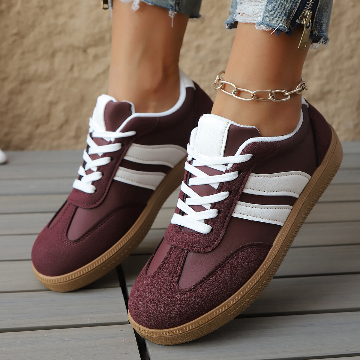 Women's White Leather Suede Retro Trainers Corvine