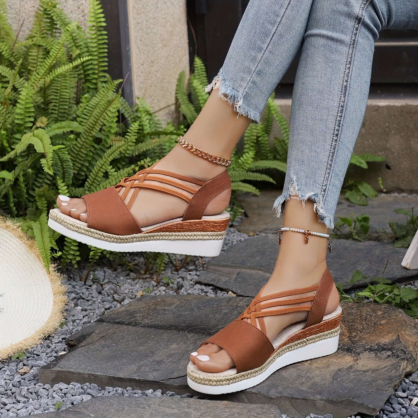 Women's Woven Textile Criss-Cross Platform Sandals Corvine